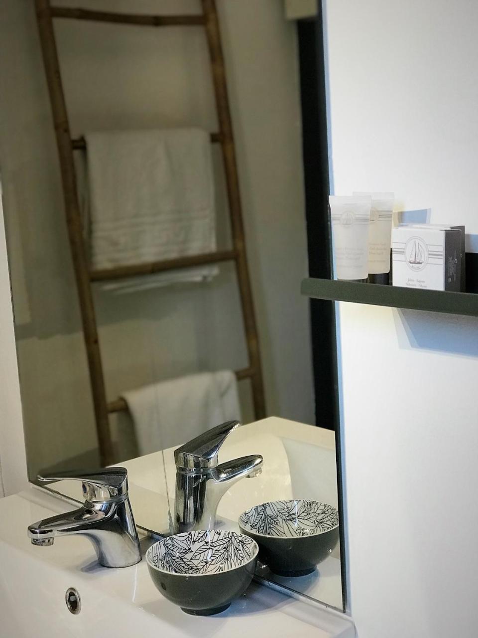 Les Appartements D'Edmond St Sebastien Marseille Exteriör bild